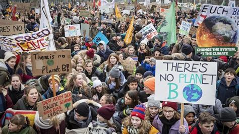 Building A Better Future The Youth Climate Movement In Canada