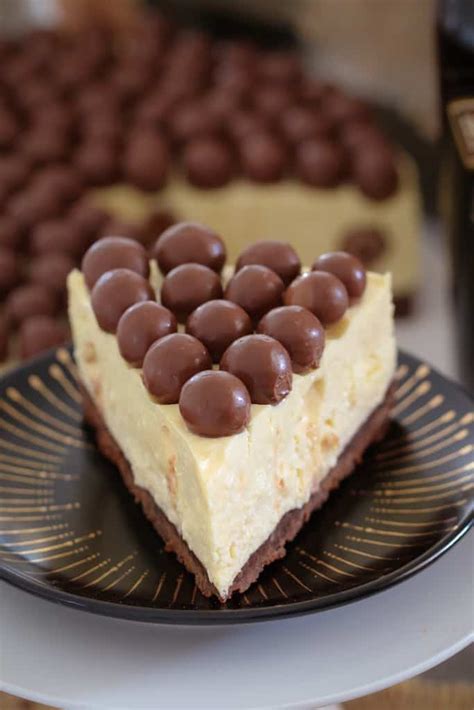 Baileys Malteser Cheesecake | No-Bake - Bake Play Smile