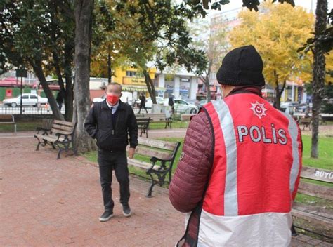 Sigara içerken ceza yedi acısını habercilerden çıkarmaya çalıştı Son