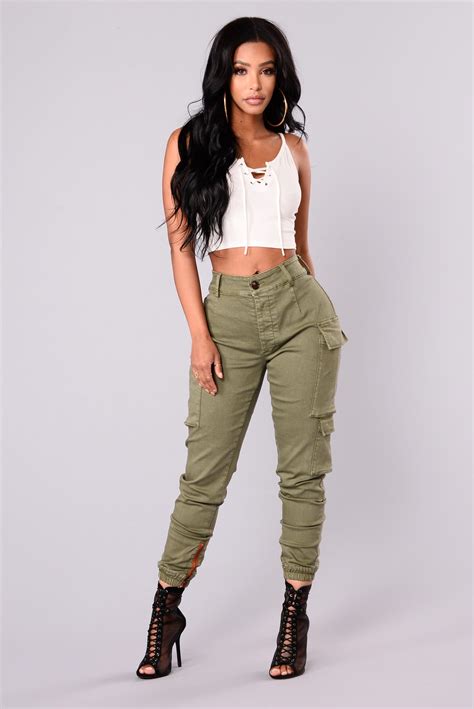 Olive Green Cargo Pants Outfit The Ultimate Style Guide For 2023 Addicfashion