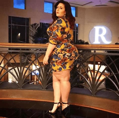 28 Fashionable Nightclub Outfits For Plus Size Women This Year