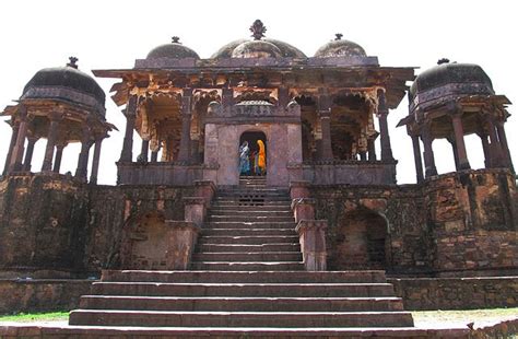 Ranthambore Fort, Ranthambore - Trans India Travels