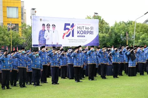 SELAMAT YAH Bapak Ibu Pensiunan PNS Golongan IV Bakal Terima Gaji