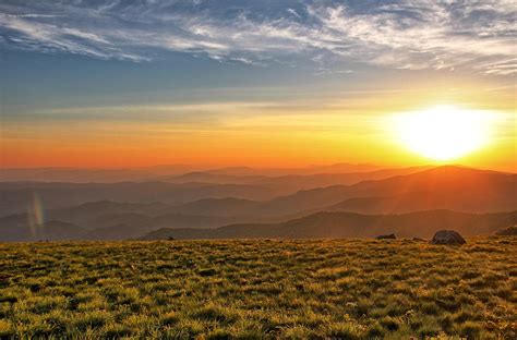 Sunrise From Appalachian Trail On Roan Mountain Tn Oc 2000x1320 R