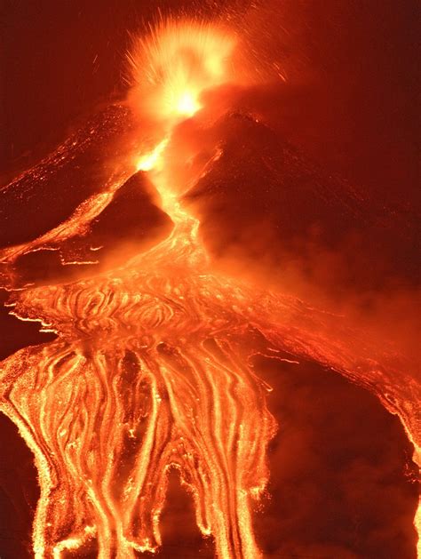 Fingers Of Fire Etna Sends Stream Of Molten Lava Down Mountainside