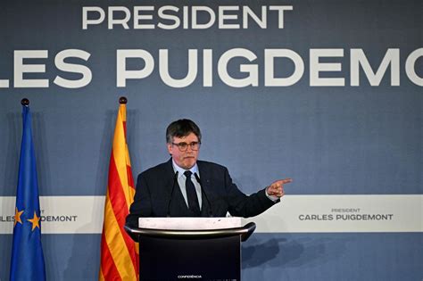 La Jornada Exiliado Carles Puigdemont Anuncia Candidatura A Gobierno