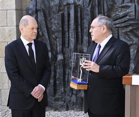 Bundeskanzler Olaf Scholz Besuchte Yad Vashem