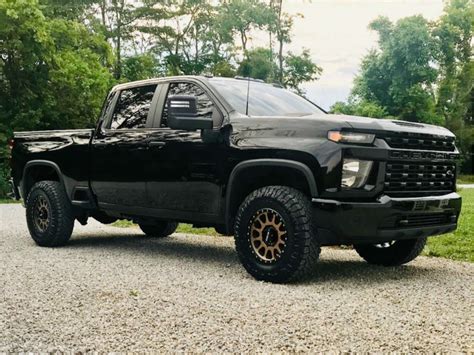 2020 Chevrolet Silverado 2500 Hd With 18x9 18 Method Mr305 And 35 12 5r18 Nitto Ridge Grappler