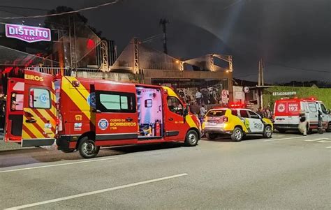 Homem Se Irrita Chamada De Aten O E Esfaqueia Pessoas Em Casa