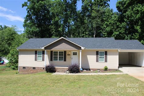 565 Hoyle St Lincolnton Nc 28092 Mls 4141768 Coldwell Banker