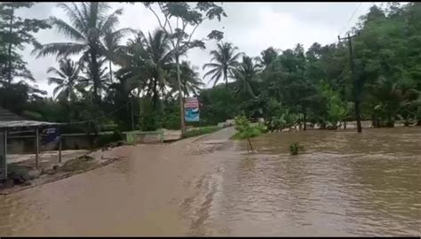 Curah Hujan Tinggi Empat Kecamatan Di Pandeglang Terendam Banjir