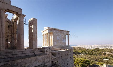 Templo De Nike En Atenas Grecia Foto De Archivo Imagen De Griego