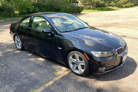 No Reserve Original Owner 2009 Bmw 335i Sport Coupe 6 Speed For Sale On Bat Auctions Sold For