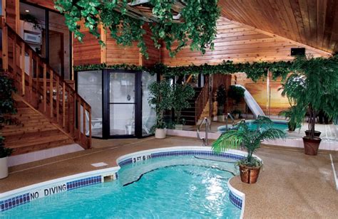 Sybaris Indianapolis Romantic Weekend Getaways Hotel Pool Indoor Pool