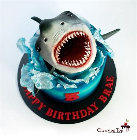 Shark Cake 🦈🦈🦈🦈 - Decorated Cake by Cherry on Top Cakes - CakesDecor