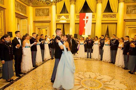 Ballo Delle Debuttanti A Milano Tutte Cenerentola Per Una Notte Da