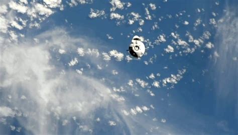 Spacex Crew 9 Astronauts Relocate Crew Dragon On Iss Watch Live Today