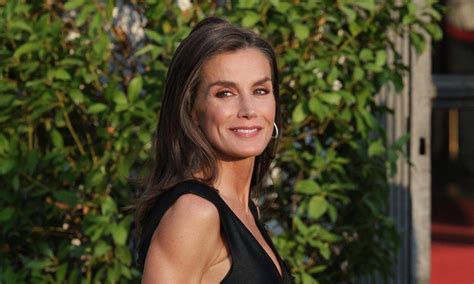 Letizia Manda El Bikini Seis Veces A La Modista Para Que Se Lo Arregle