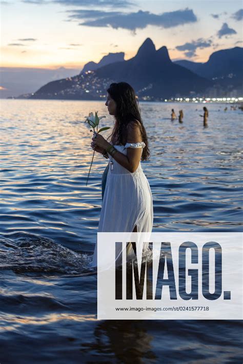 Queen Mary Bikini Fotos IMAGO