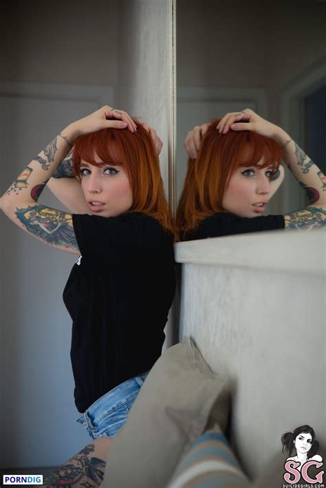 Alizee Alizeeofficiel Mellealizee Nude Leaked Porndig