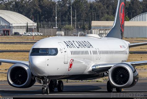 C Fslu Boeing 737 8 Max Air Canada Hans Bravo Jetphotos