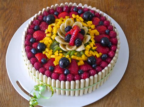 Gâteau Danniversaire Aux Fruits Mes Recettes Tout Simplement