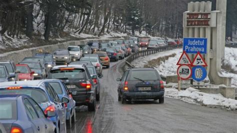 Trafic De Cosmar Pe Dn Unde S Au Format Coloane De Masini Pe Mai