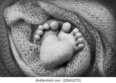 6 634 Naked Birth Stock Photos Images Photography Shutterstock