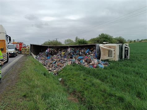 Wypadek w okolicach Ruska Samochód osobowy zderzył się z ciężarowym