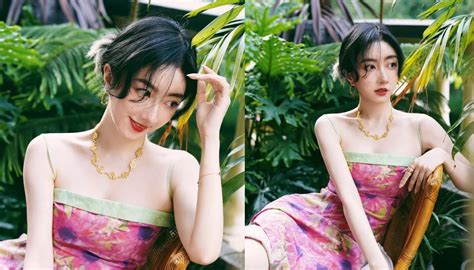 Netizens go wild for dress worn by official’s mistress