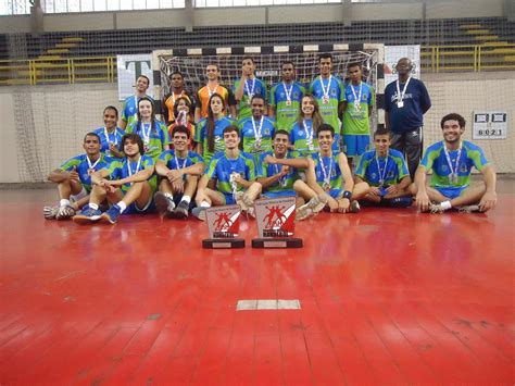 Bola Pra Frente Moc Equipe De Handebol Masculina De Montes Claros