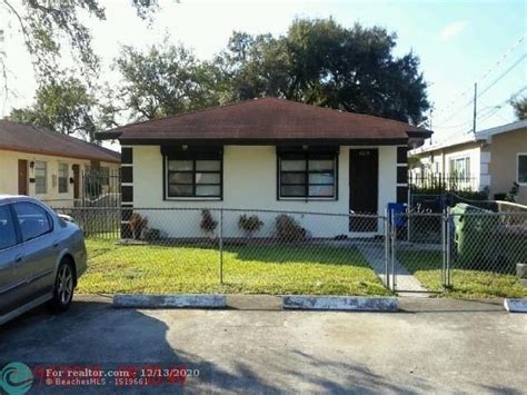 407 NW 7th Ct Hallandale FL 33009 Realtor