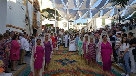 La Di Cesis Celebra El Corpus Christi Iglesia En C Rdoba