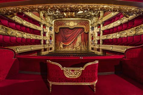 Passer une nuit dans la loge dhonneur du Palais Garnier ça vous tente