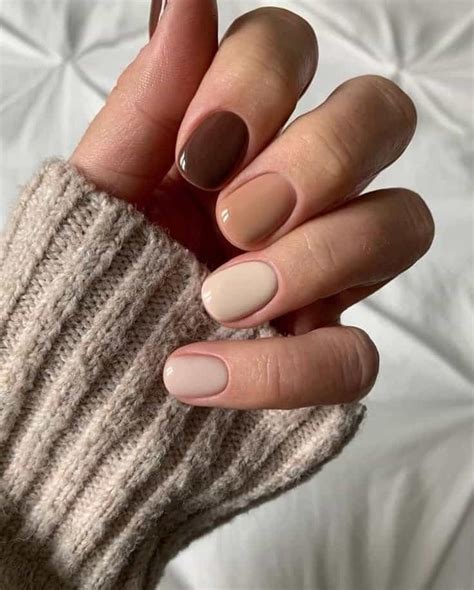 Uñas nude ideas para que recrees en tu look navideño