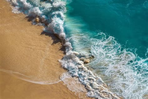 Premium Photo Aerial View Of Ocean Wave And Kelingking Beach In Nusa