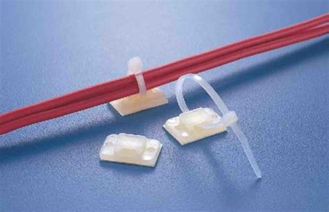 151 11319 Ty3g1s Pa66 Na Hellermanntyton Hellermanntyton Self Adhesive Natural Cable Tie Mount