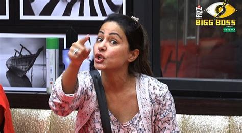 Bigg Boss 11 Hina Khan Says South Indian Filmmakers Want BULGY