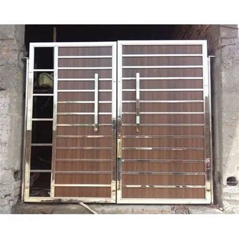 Swing Ss And Wooden Stainless Steel Safety Gate For Residential Size