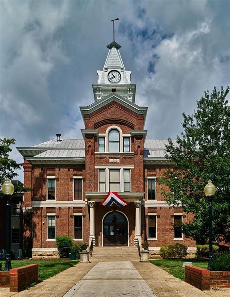 Simpson County Courthouse Franklin Kentucky Photograph By Mountain