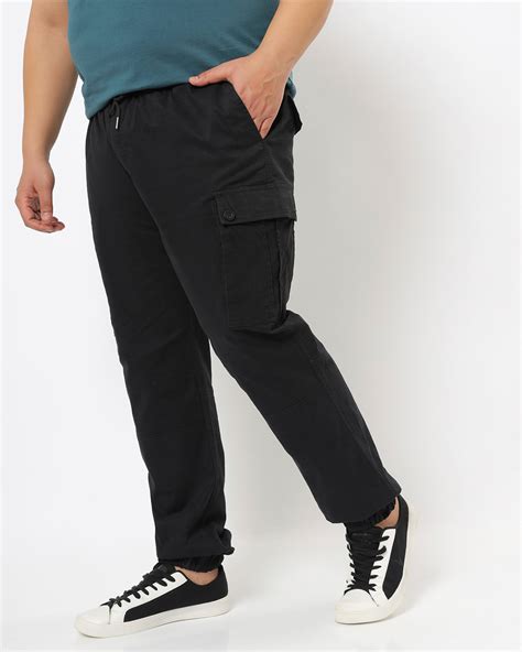 Buy Men S Black Elastic Waistband Cargo Pants Online At Bewakoof