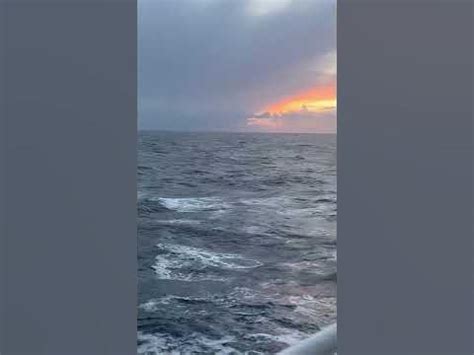 Затишье перед бурей #море #корабль # судно #закат - YouTube