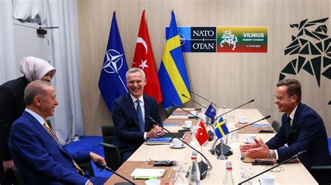 Türkiyeden Vilniustaki NATO zirvesi öncesinde İsveçin NATO üyeliğine