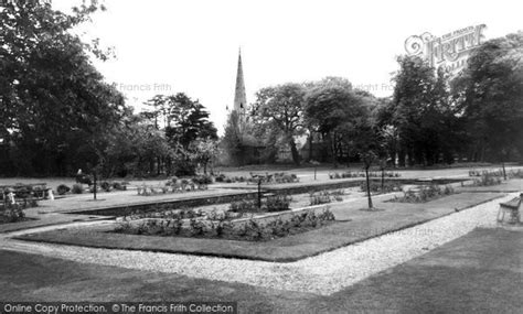 Photo of Hessle, Tower Hill Gardens c.1965 - Francis Frith