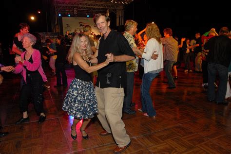 West Coast Swing Dance Lessons Boston - West Coast Swing Online