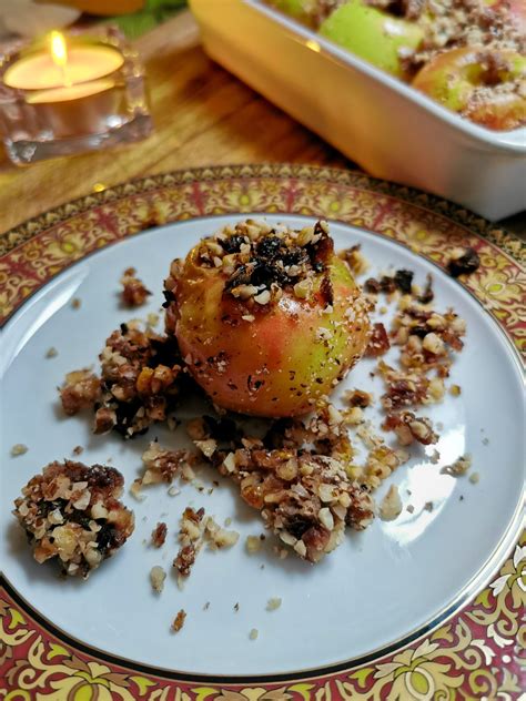 Bratapfel mit Nussfüllung so lecker VIVI KOCHT