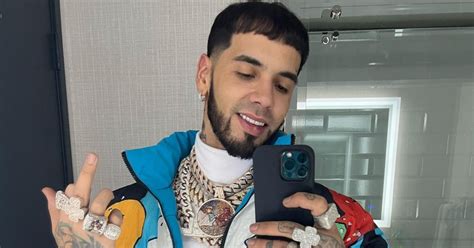 Anuel AA presume de cambio físico desde el gimnasio Qué problemón voy