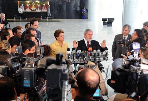 Entrevista Com O Presidente Lula E A Presidenta Eleita Dilma Rousseff