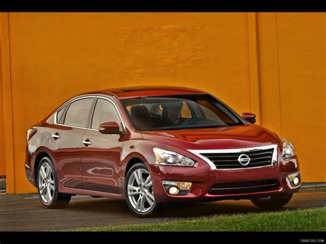 2013 Nissan Altima Front Wallpaper 18 Ipad 1024x768