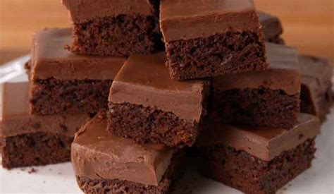 Cómo Hacer Brownie Con Cacao Y Aceite Receta Sencilla En 2020 Postres Deliciosos Receta De